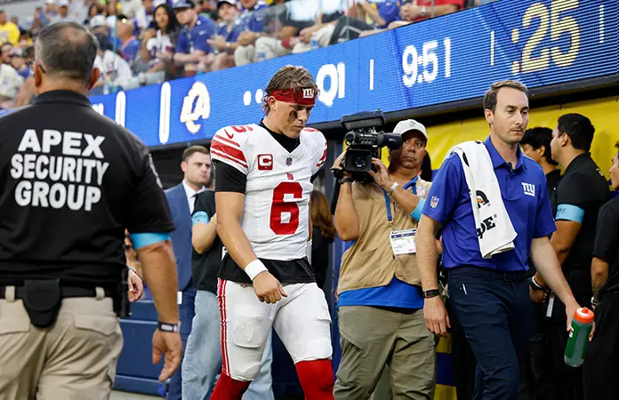 Pierden Giants toda la campaña a su QB