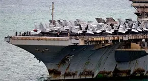 Intentan 8 marineros suicidarse en el Lincoln