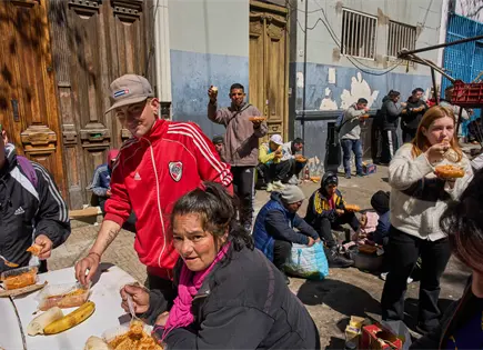 Sube la pobreza en Argentina y afecta a casi 15 millones de personas