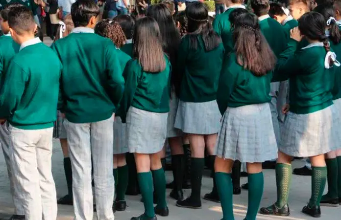 Uniformes escolares, duro golpe para lospaterfamilias