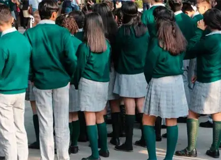 Uniformes escolares, duro golpe para lospaterfamilias