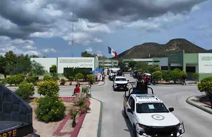 Cierran puertos en Baja California Sur por Polo