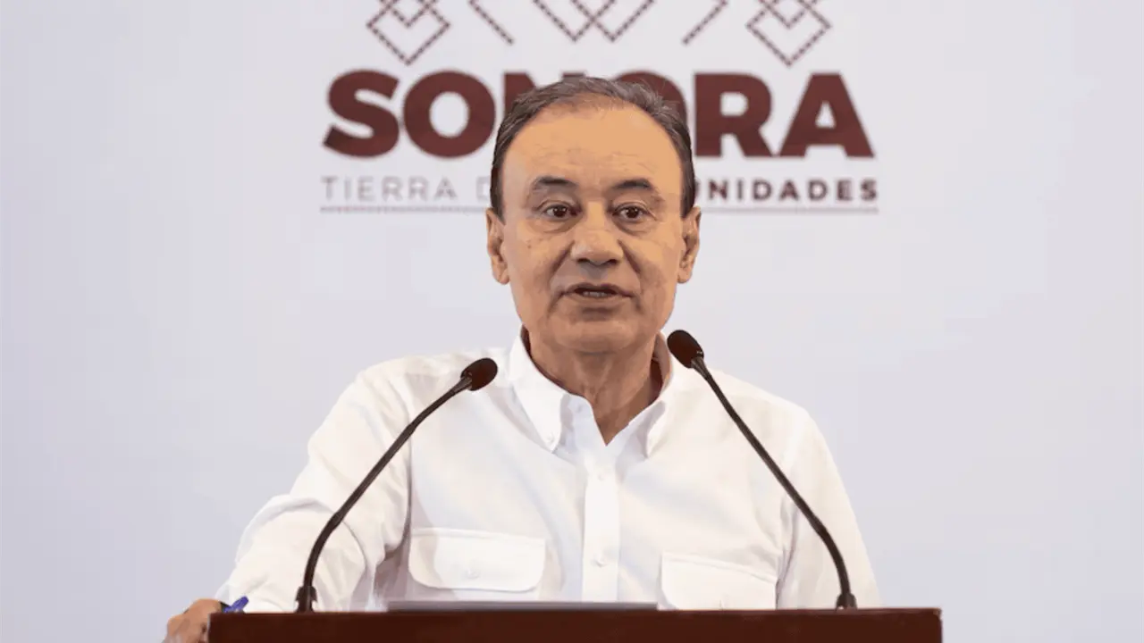 Durazo promete lealtad a Sheinbaum; ella lo llama "el mejor gobernador"