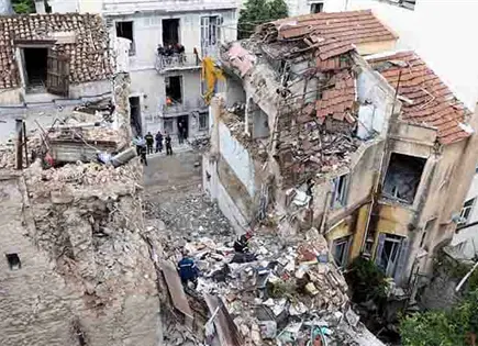 Explosi&oacute;n cobr&oacute; 6 vidas en Grecia