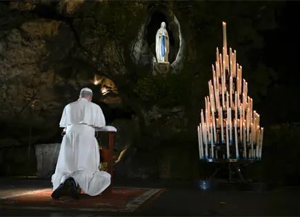 León XIV se reúne con víctimas de abusos y critica ley de muerte asistida en Francia León XIV se reúne con víctimas de abusos y critica ley de muerte asistida en Francia