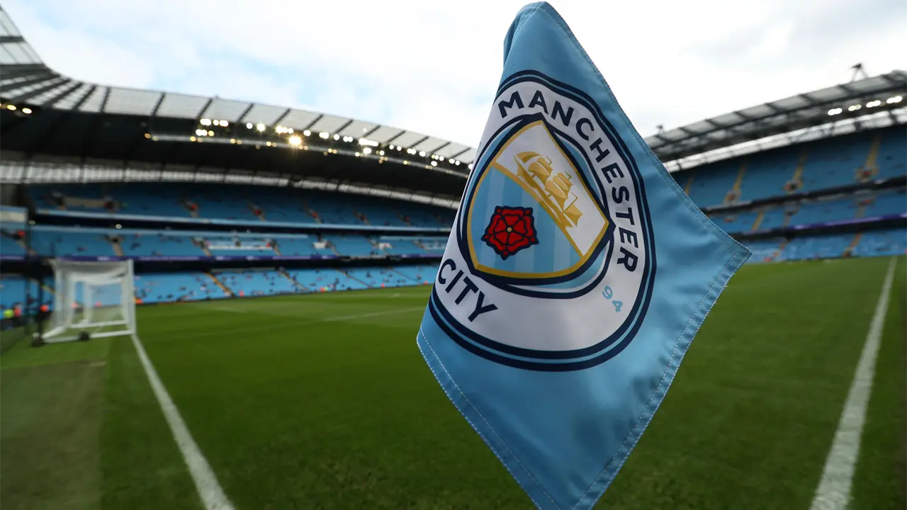 Manchester City enfrenta posible sanción por irregularidades financieras