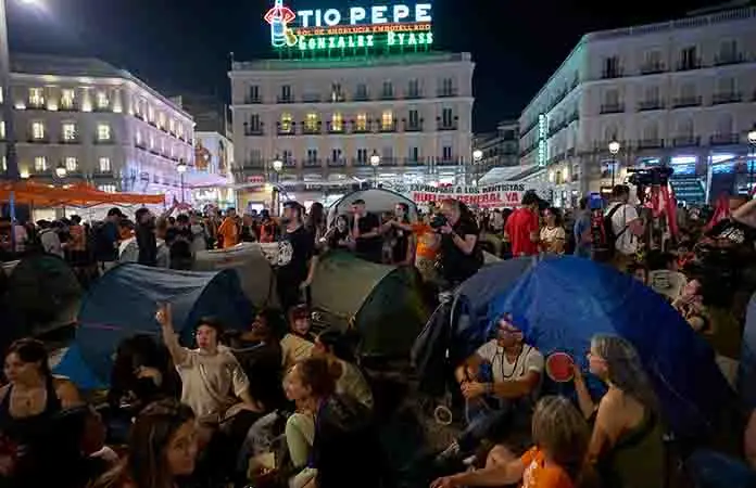 Marchan en Madrid por crisis de vivienda