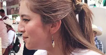 Nancy Jeanine no descarta una candidatura para el 27