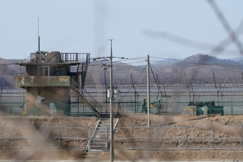 Corea del Sur atribuye explosiones a minas norcoreanas en frontera