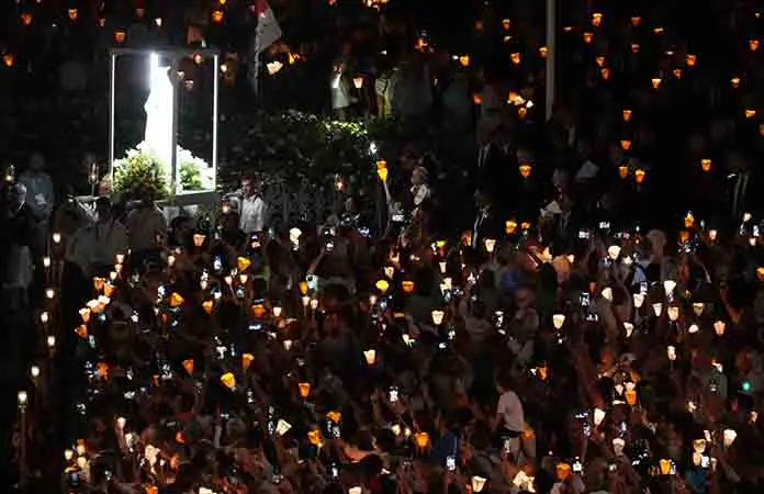 El papa se reúne con víctimas de abusos del clero