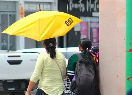 Este lunes, calor de más de 30° en casi todo territorio potosino Este lunes, calor de más de 30° en casi todo territorio potosino