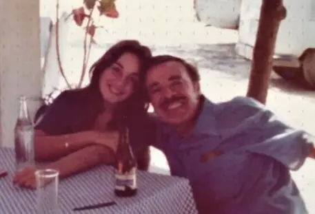 Rosal&iacute;a, hija de Tin Tan, publica foto in&eacute;dita con su padre