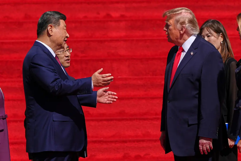 Trump preguntó a Xi Jinping si quiere comprar armas de EE.UU.