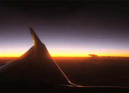 ¿Conviene tomar un vuelo de madrugada? Guía para decidir según tu viaje ¿Conviene tomar un vuelo de madrugada? Guía para decidir según tu viaje
