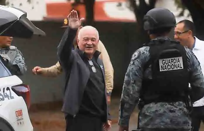 Ernesto Ruffo Appel ya está en Ensenada, BC
