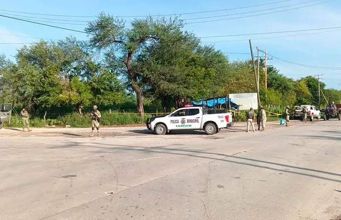 Hallan a joven ejecutado en carretera de Tamuín
