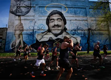 Leopoldo Luque se defiende en juicio por muerte de Maradona Leopoldo Luque se defiende en juicio por muerte de Maradona