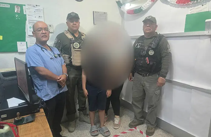 Niño se pierde a bordo de un camión