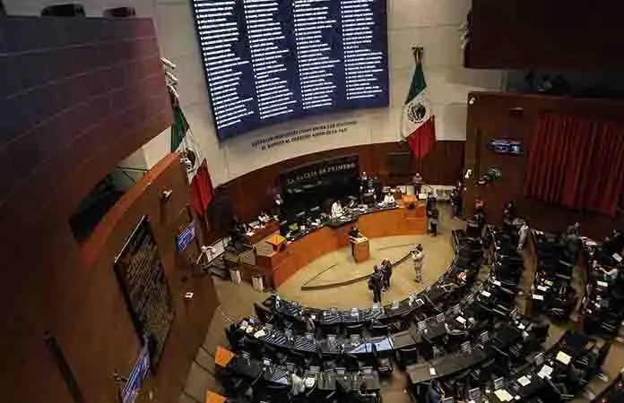 Avalan el veto a la doble nacionalidad