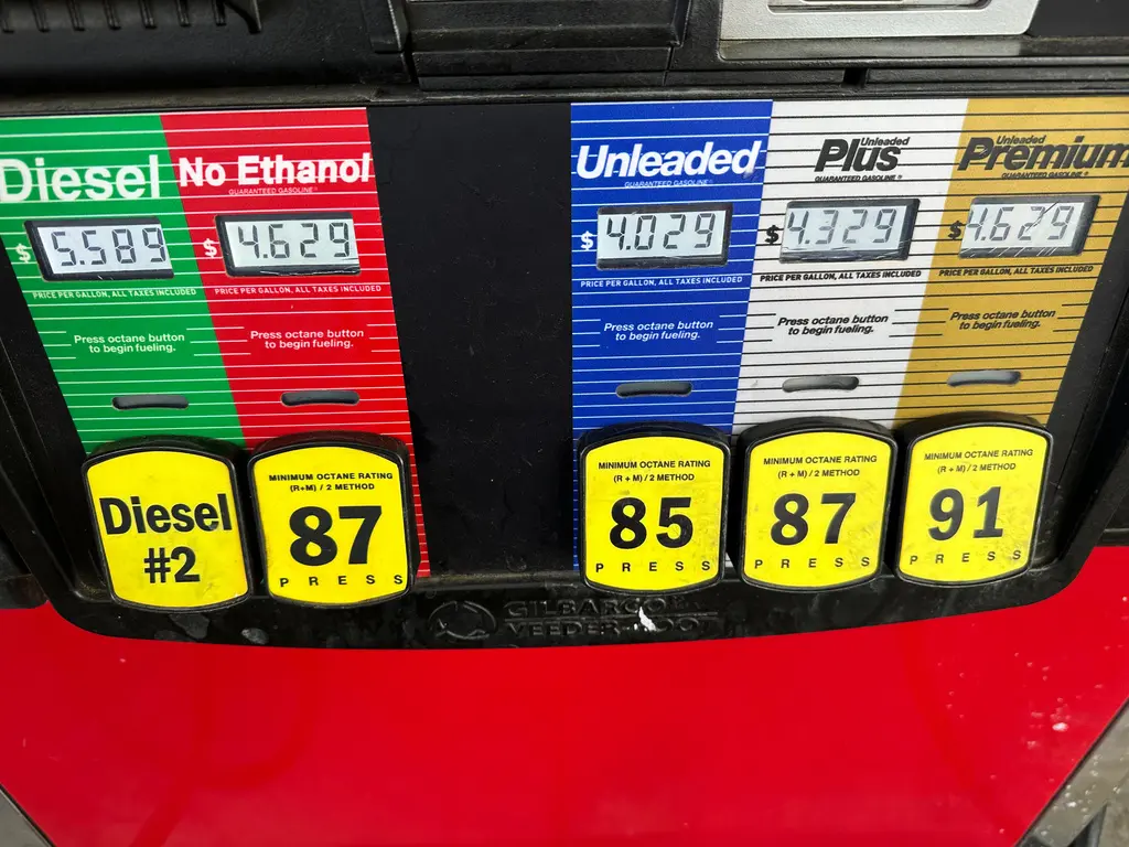 Inflación en EEUU se desacelera en agosto pese a gasto al alza