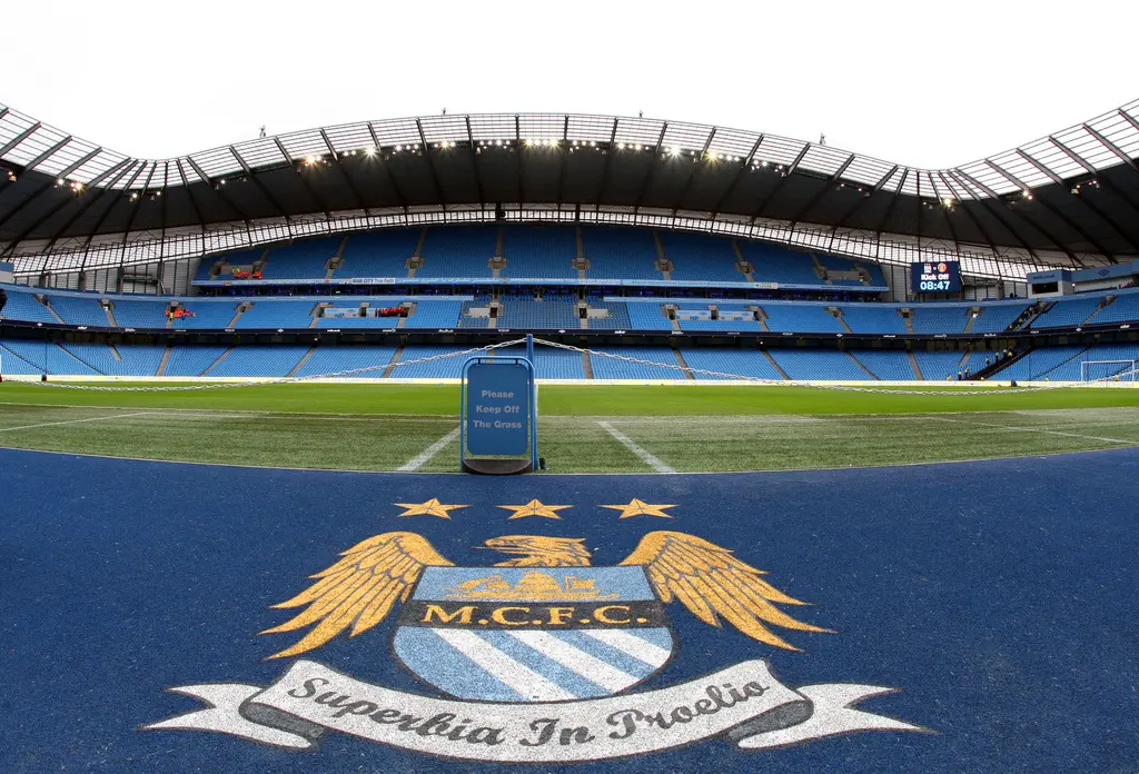 Liga Premier investiga irregularidades financieras del Manchester City