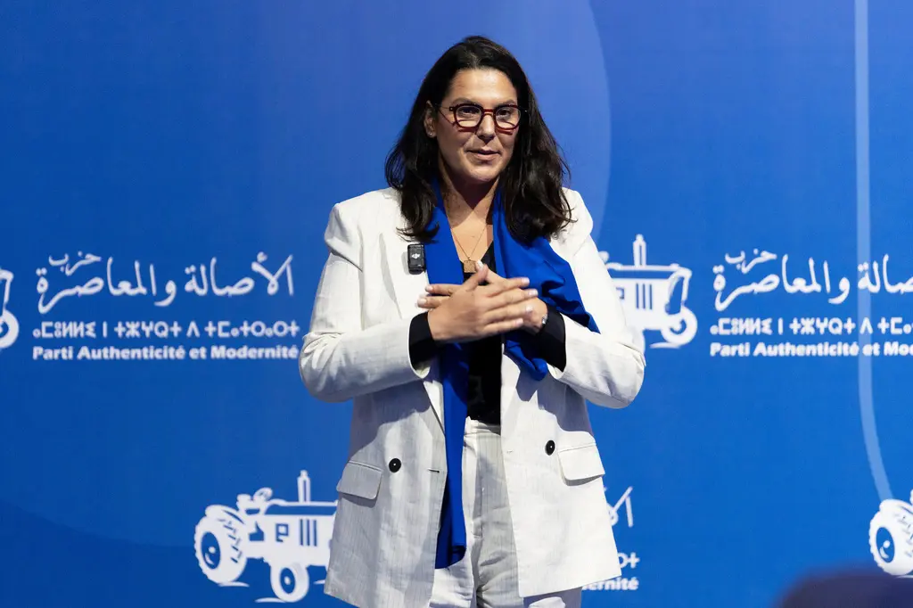 Marruecos nombra a Fátima Mansouri primera ministra mujer
