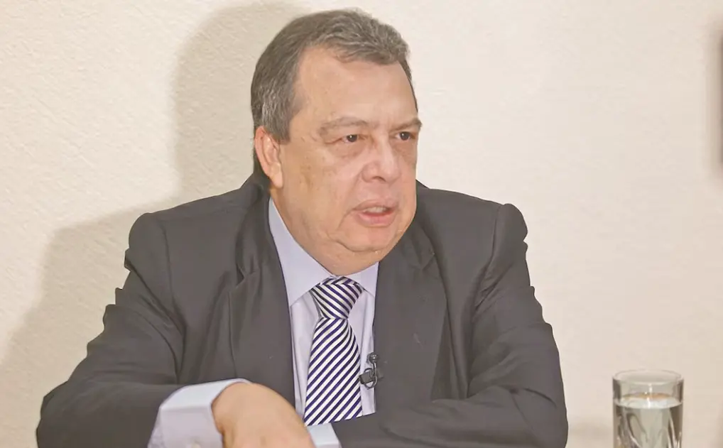Ángel Aguirre tramita amparo por incomunicación en Altiplano