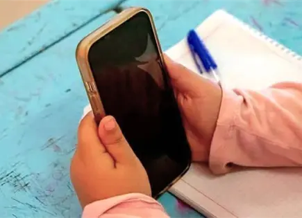 ¿Cómo aplicará la restricción de celulares en escuelas de SLP? ¿Cómo aplicará la restricción de celulares en escuelas de SLP?