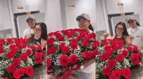 Davis Flow sorprende a Emma Coronel con regalo en su casa