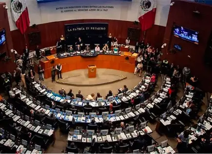 Senadores aprueban "Ley antimemes"