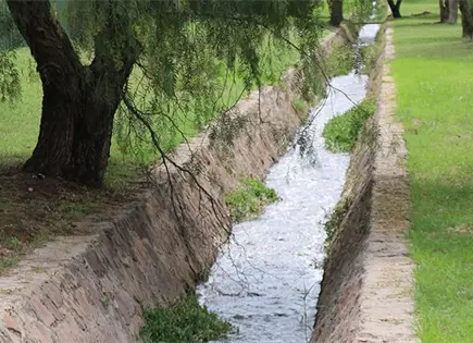 Aguas negras aún corren por canalón del Tangamanga I Aguas negras aún corren por canalón del Tangamanga I