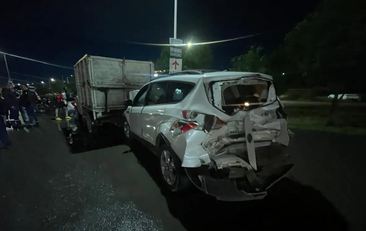 Carambola en carretera 57 involucró a cuatro vehículos