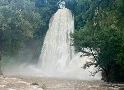 Cascadas de El Naranjo, en todo su esplendor Cascadas de El Naranjo, en todo su esplendor