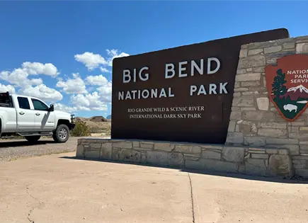 Corte federal bloquea muro Trump en Texas: fallo histórico Corte federal bloquea muro Trump en Texas: fallo histórico