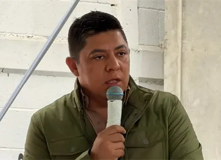 Inhabilitar&iacute;an a 10 ediles por incumplir con polic&iacute;as, dice Gallardo