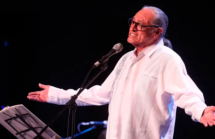 Con música despiden a Gabino Palomares