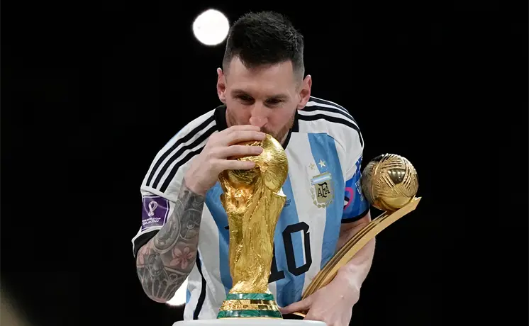 Lionel Messi llegó a Argentina para su último partido con la selección Lionel Messi llegó a Argentina para su último partido con la selección