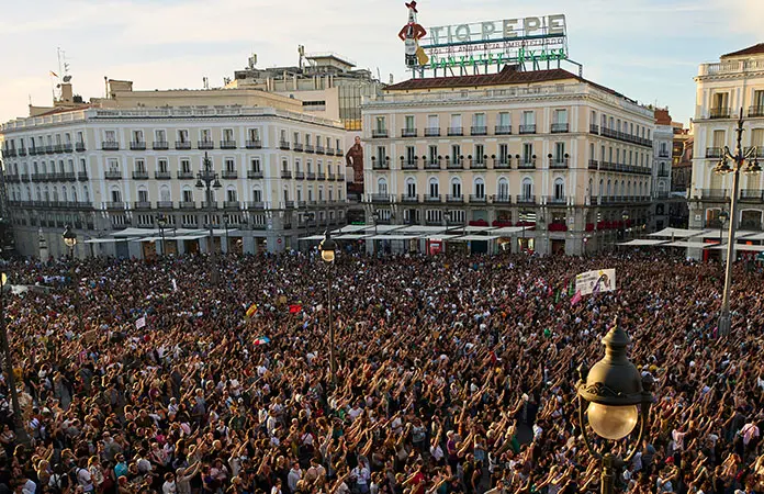 Los acampados regresan a la Puerta del Sol