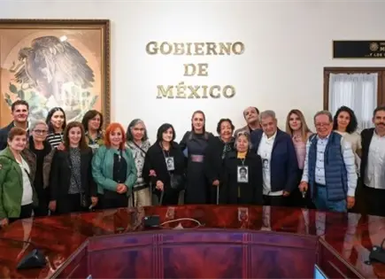 Sheinbaum se reúne con Comité Eureka para atender víctimas