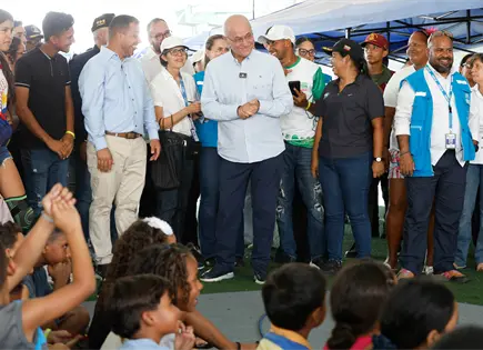 ACNUR inspecciona albergues tras terremotos en Venezuela