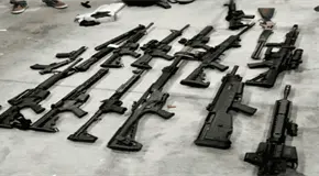 De las aulas al tráfico de armas para cárteles mexicanos De las aulas al tráfico de armas para cárteles mexicanos