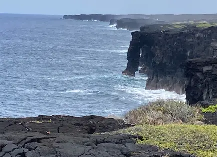Derrumbe del arco Holei en Parque Nacional de Hawai Derrumbe del arco Holei en Parque Nacional de Hawai