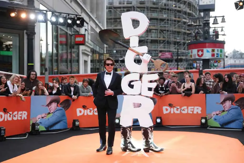 Digger fracasa en taquilla mientras Warner Bros se fusiona con Paramount