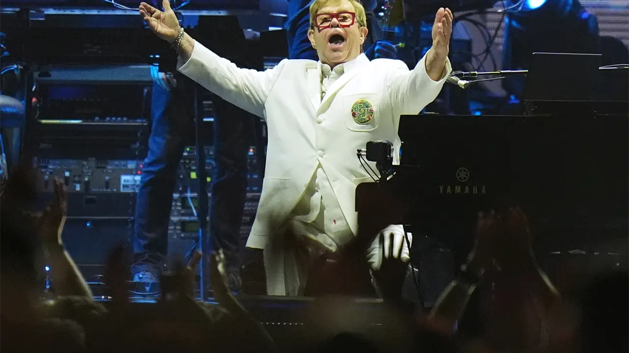 Elton John ofrece concierto despedida en Ciudad de México