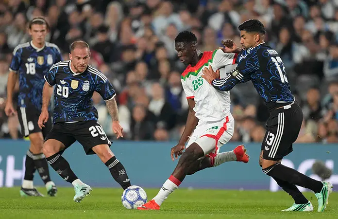 Festín de goles argentinos ante Burkina Faso