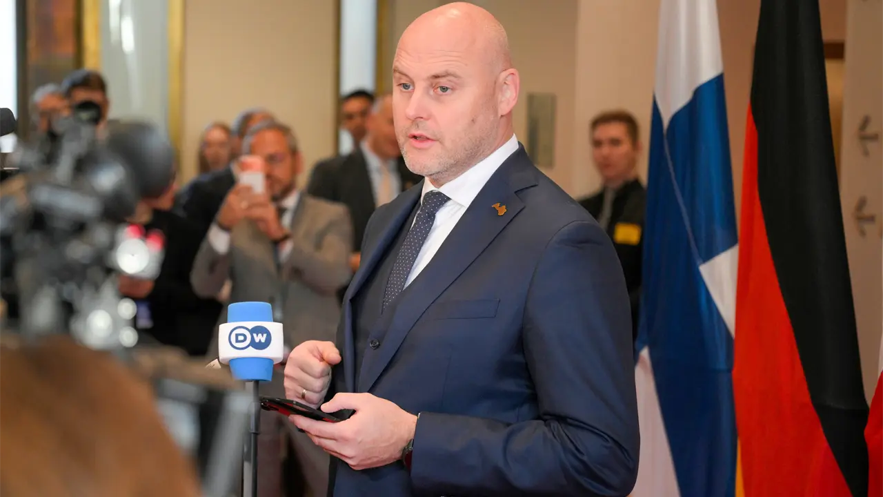 Letonia elige nuevo parlamento en medio de tensiones con Rusia