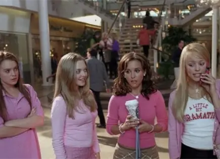 Lindsay Lohan vuelve a ser Cady Heron y recrea escena ic&oacute;nica