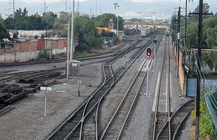 Vuelta del tren, opción para la Zona Industrial