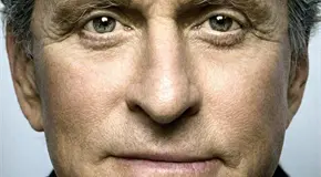Michael Douglas reflexiona sobre su cáncer y legado familiar