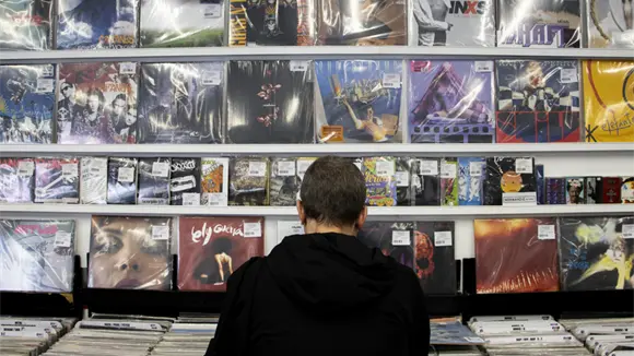 El vinilo resurge en México y desafía al streaming gracias a la coleccionismo juvenil El vinilo resurge en México y desafía al streaming gracias a la coleccionismo juvenil